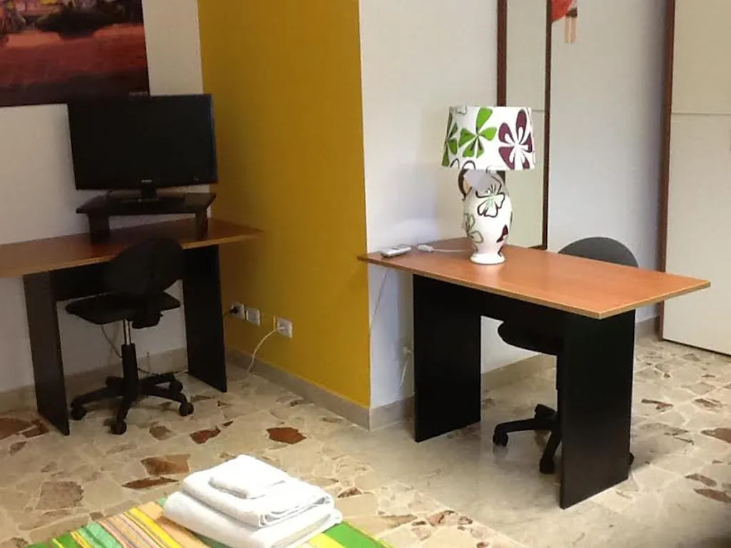 Welcome Home Apartment Κατάνια Bed and Breakfast
